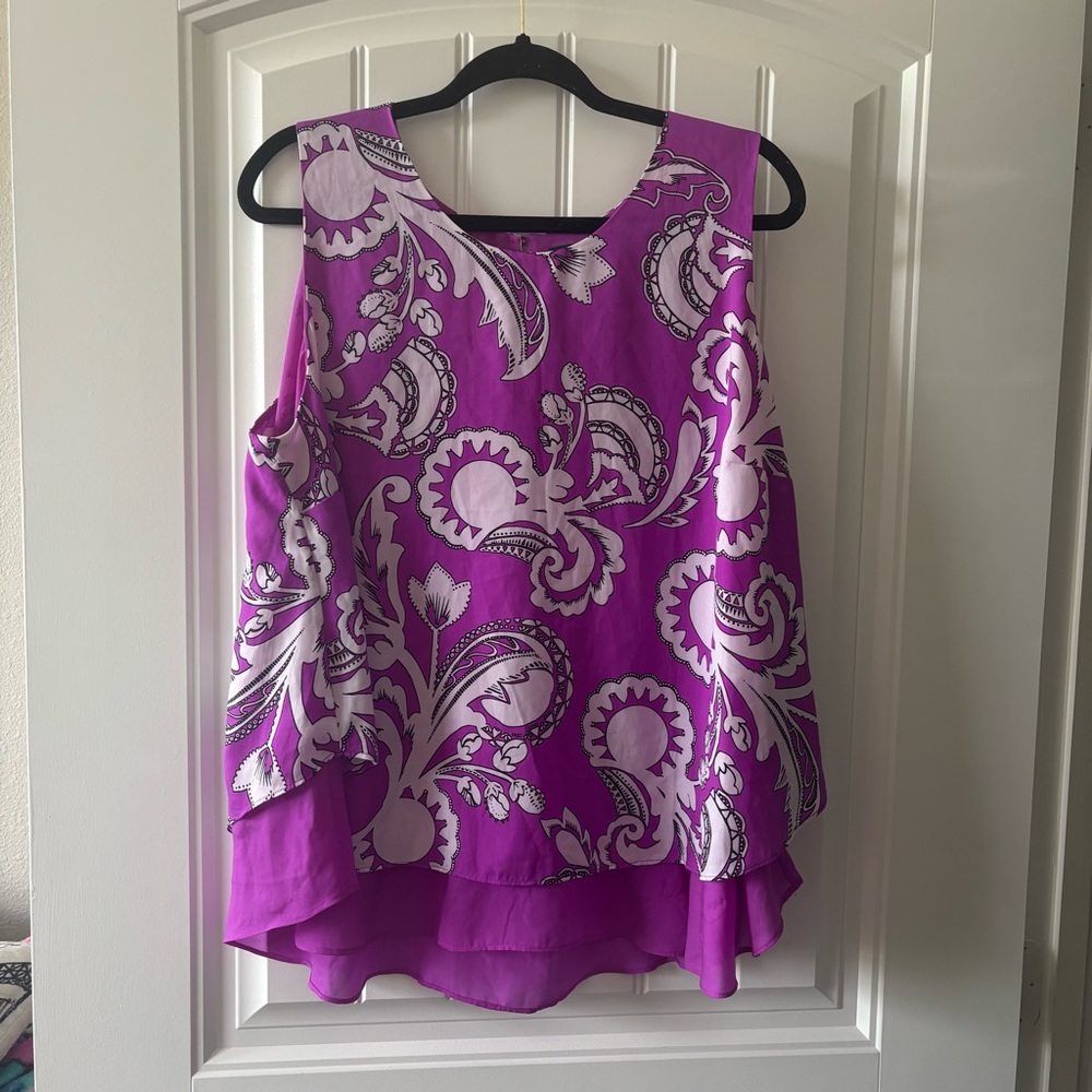 Kaari Blue Woman 2x Floral Sleeveless Blouse